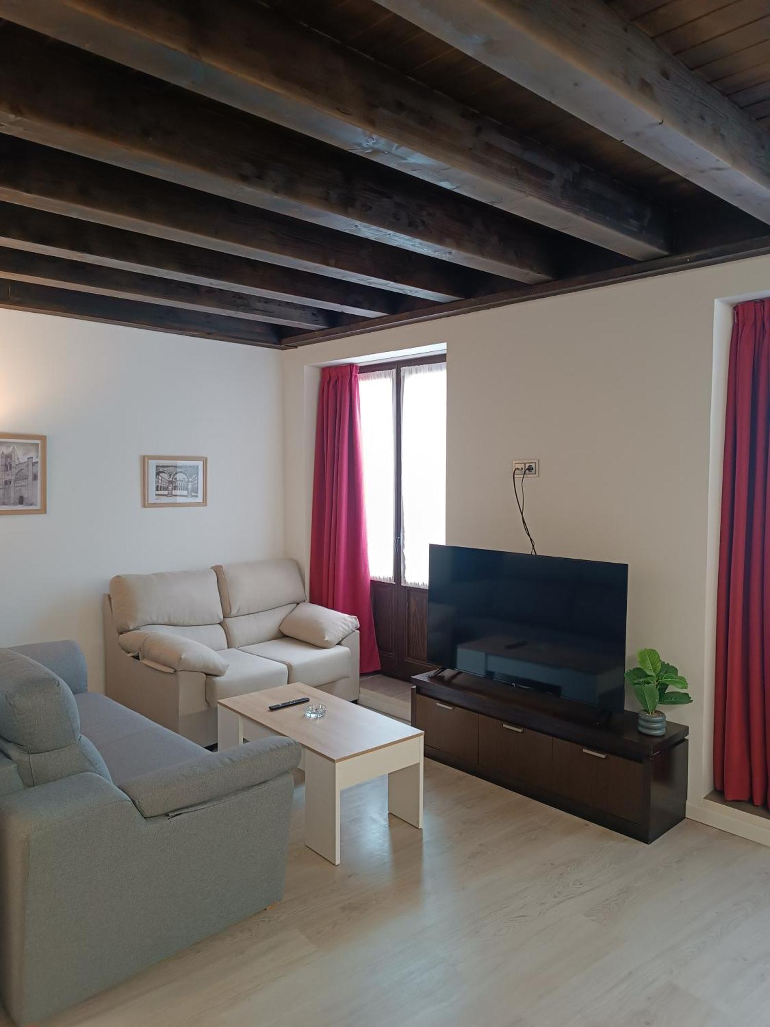 Apartamentos Turisticos Avila Puerta Del Puente 1-3 Ávila Exterior foto
